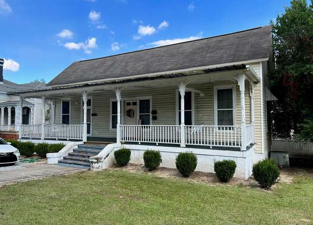 Property at 227 Sanford Ave, Eufaula, AL 36027, 4 beds, 3 baths