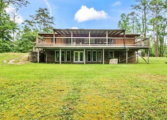 Property at 169 White Dr, Abbeville, AL 36310, 4 beds, 3.5 baths