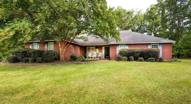 Photo of 213 Woodhill Cir, Eufaula, AL 36027