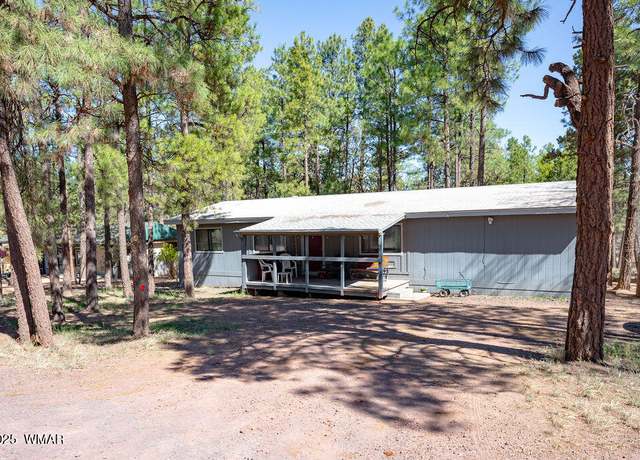 Property at 1686 Flores Dr, Show Low, AZ 85901, 3 beds, 2 baths