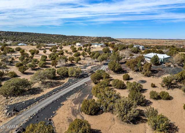 Property at 280 Freedom Ln, Taylor, AZ 85939, 3 beds, 2 baths