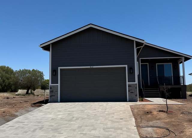 Property at 881 S Ridgeway Pl, Show Low, AZ 85901, 3 beds, 2 baths