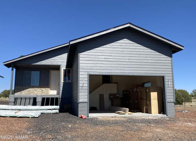 Property at 901 S Ridgeway Pl, Show Low, AZ 85901, 3 beds, 2 baths