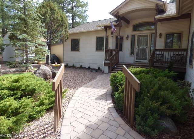 Property at 3641 N Country Club Dr, Show Low, AZ 85901, 3 beds, 2 baths