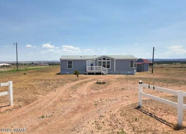 Property at 3305 S 16th. Pl, St. Johns, AZ 85936, 3 beds, 2 baths