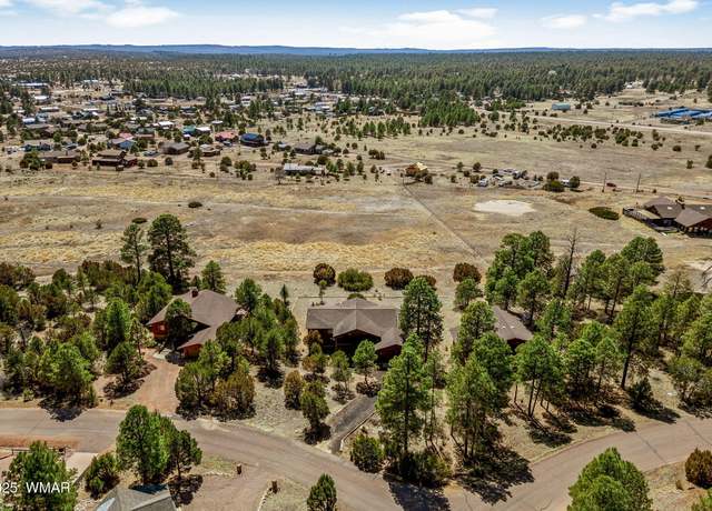 Property at 2219 Fairway Dr, Overgaard, AZ 85933, 4 beds, 4 baths
