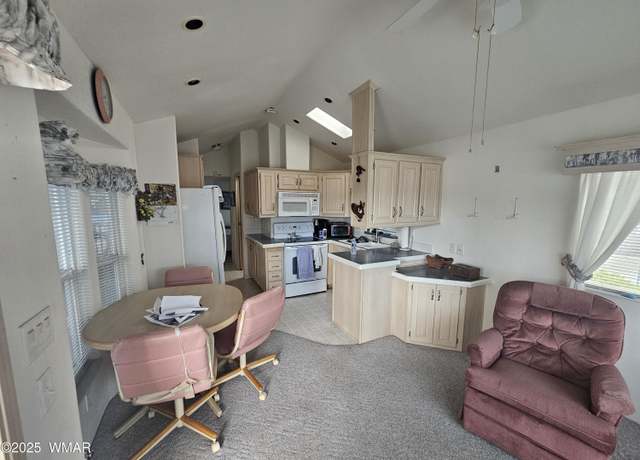 Property at 270 N Clark Rd #172, Show Low, AZ 85901, 2 beds, 2 baths