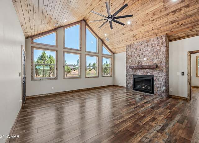 Property at 2730 Church Ln, Overgaard, AZ 85933, 3 beds, 1.75 baths