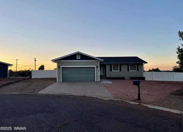 Property at 274 W Sycamore St, Snowflake, AZ 85937, 4 beds, 3 baths