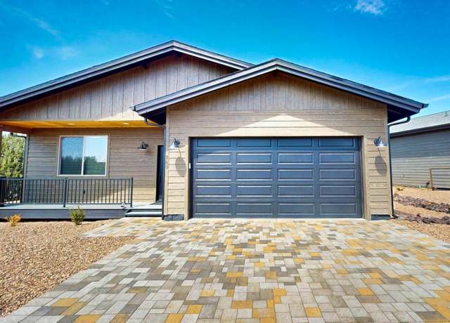 Property at 960 S Ridgeway Pl, Show Low, AZ 85901, 3 beds, 2 baths