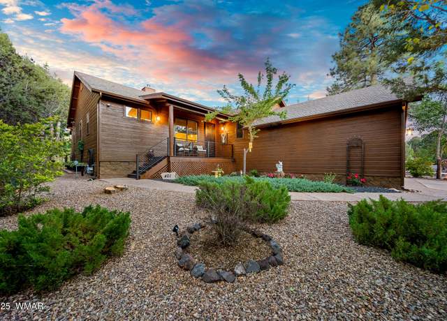 Property at 401 N Retreat Dr, Show Low, AZ 85901, 3 beds, 2 baths