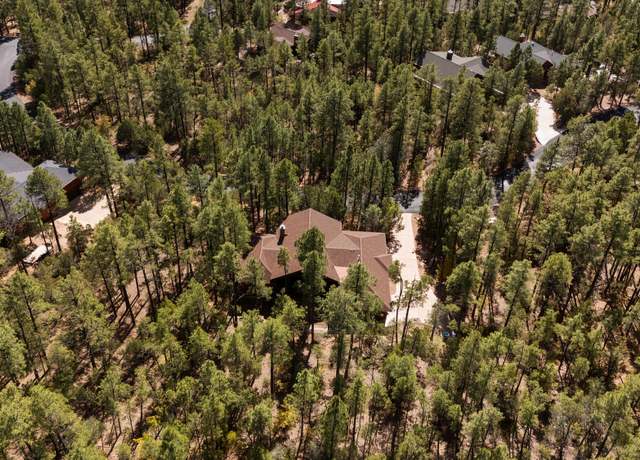 Property at 1030 Hillside Dr, Show Low, AZ 85901, 5 beds, 4 baths