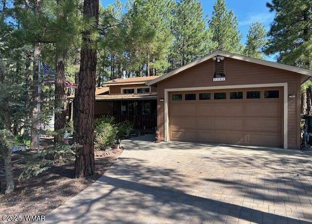Property at 2260 W Hacienda Way, Show Low, AZ 85901, 3 beds, 2 baths