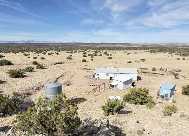 Property at 8 N6420, St. Johns, AZ 85936, 3 beds, 2 baths