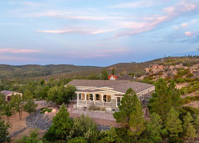 Property at 6236 Old Oak Trl, Show Low, AZ 85901, 4 beds, 3 baths