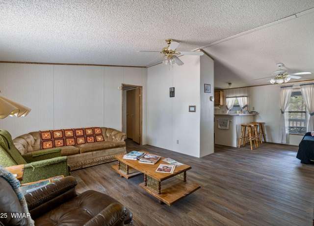 Property at 2141 Cottontail Rd, Overgaard, AZ 85933, 2 beds, 1.75 baths