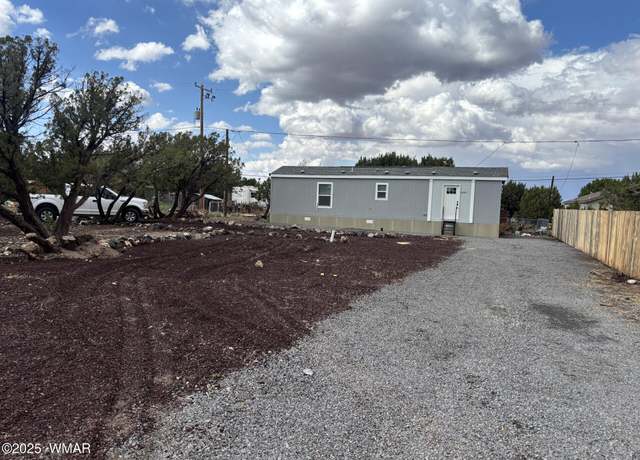 Property at 8518 Red Fox Ln, Show Low, AZ 85901, 2 beds, 1 bath