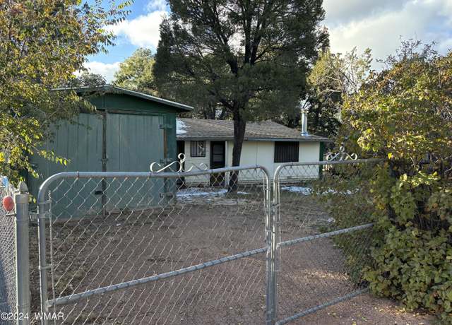 Property at 3318 Little Pine Dr, Overgaard, AZ 85928, 2 beds, 1 bath