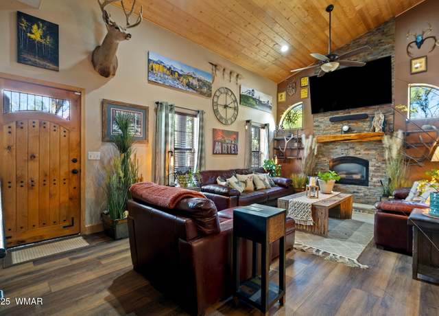 Property at 1979 Little Doe Trl, Overgaard, AZ 85933, 2 beds, 2 baths