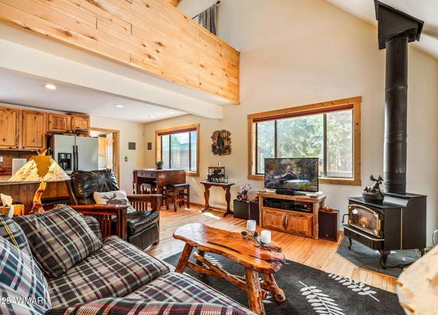Property at 1595 High Country Dr, Heber, AZ 85928, 3 beds, 2 baths