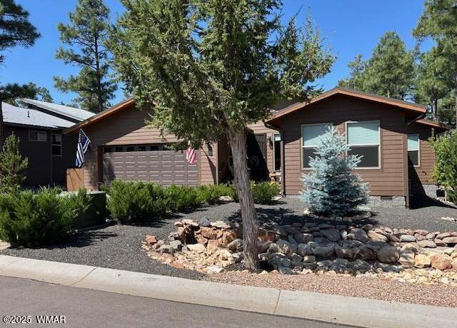 Property at 3220 N Eagles Creek Dr, Show Low, AZ 85901, 2 beds, 2 baths