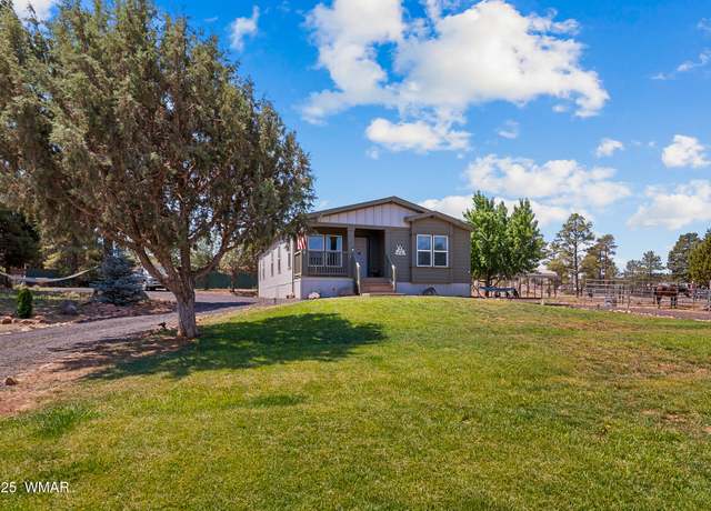 Property at 1058 Chamberlain Way, Show Low, AZ 85901, 3 beds, 2 baths