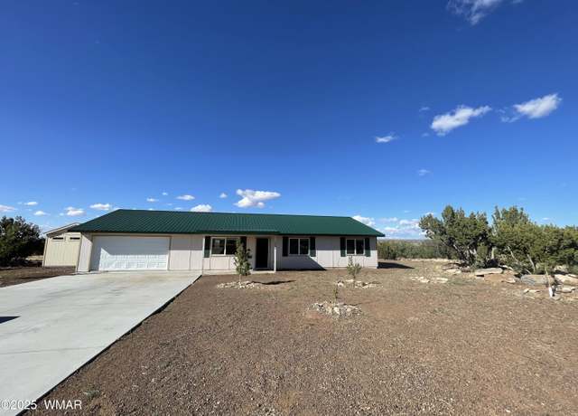 Property at 7822 Cedar Trl, Show Low, AZ 85901, 4 beds, 2 baths