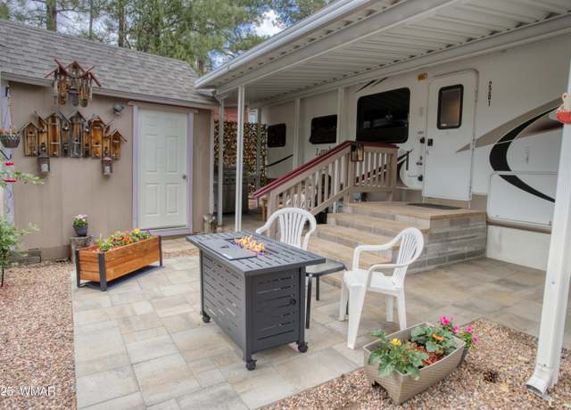 Property at 2201 E Quarter Horse Way, Show Low, AZ 85901, 2 beds, 1 bath