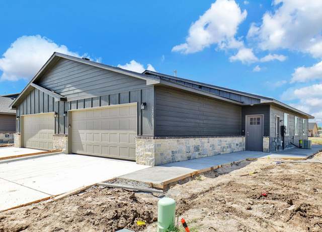 Property at 2409 S Wheatland S, Wichita, KS 67235, 3 beds, 2 baths