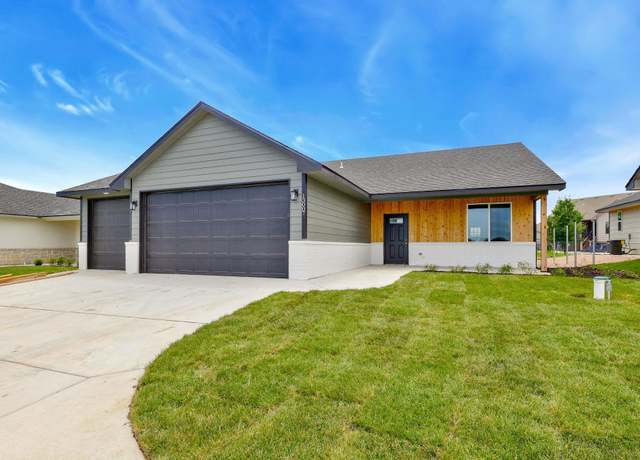 Property at 13007 E Equestrian, Wichita, KS 67230, 3 beds, 2 baths