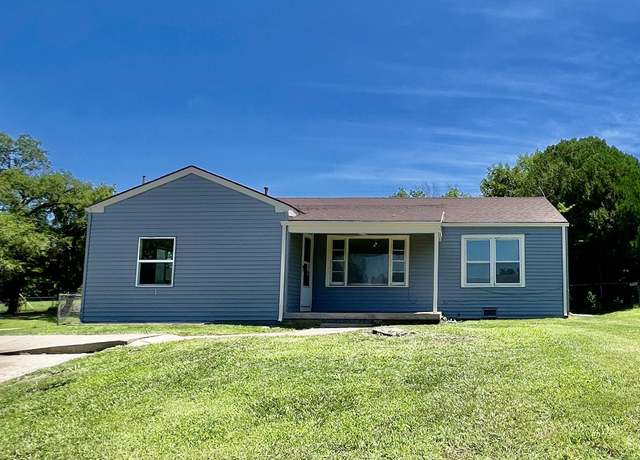 Property at 2268 N Erie Ave, Wichita, KS 67219, 4 beds, 2 baths