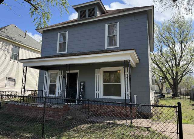 Property at 817 N C St, Wellington, KS 67152, 4 beds, 2 baths