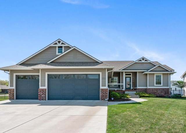 Property at 2806 E Mantane Cir, Wichita, KS 67219, 5 beds, 3 baths