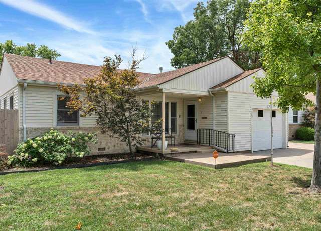 Property at 1709 W Dallas St, Wichita, KS 67217, 5 beds, 3 baths
