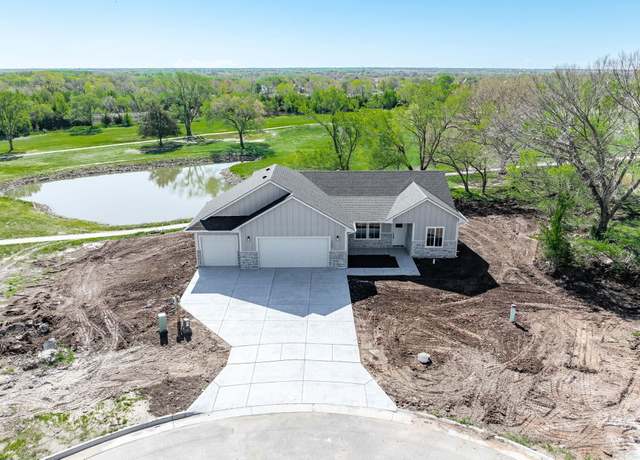 Property at 1350 Skyview Dr, El Dorado, KS 67042, 5 beds, 3 baths
