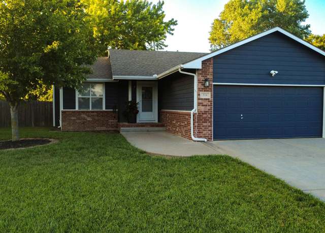 Property at 324 Victoria Rd, Newton, KS 67114, 4 beds, 3 baths