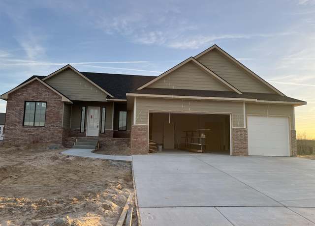 Property at 4993 Emerald Ct, Maize, KS 67101, 3 beds, 3 baths
