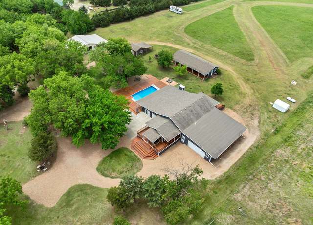 Property at 8139 Tawakoni, Augusta, KS 67010, 3 beds, 3.5 baths