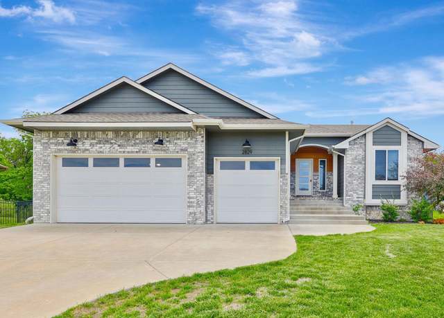 Property at 2829 E Mantane Cir, Wichita, KS 67219, 4 beds, 3 baths