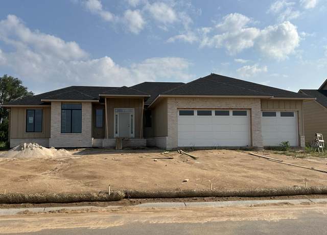 Property at 9639 W Kollmeyer St, Maize, KS 67101, 5 beds, 3 baths