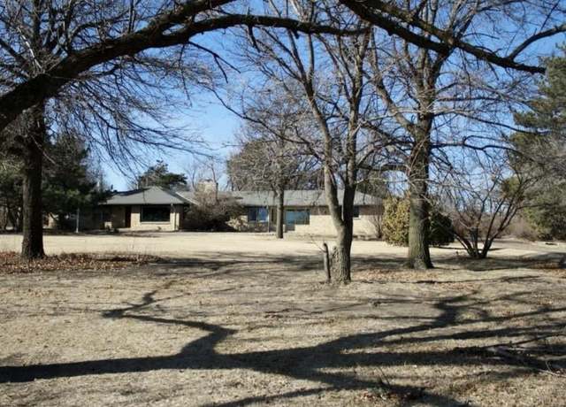 Property at 15 Crestview Lks, Wichita, KS 67222, 6 beds, 3 baths