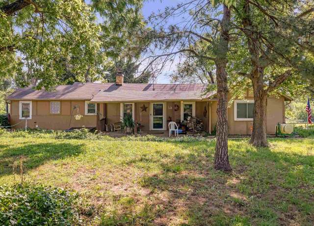 Property at 1066 E 130th Ave N, Mulvane, KS 67110, 3 beds, 2 baths