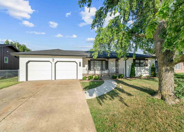 Property at 681 Starlight Dr, Salina, KS 67401, 2 beds, 1.5 baths