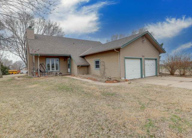 Property at 31727 W Harry St, Garden Plain, KS 67050, 3 beds, 2 baths