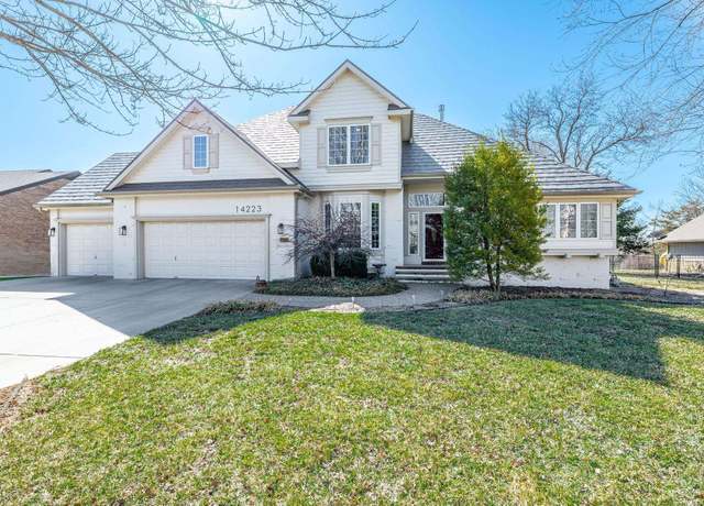 Property at 14223 E Wentworth Ct, Wichita, KS 67230, 4 beds, 3.5 baths