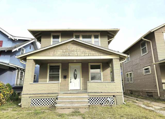 Property at 507 S 9th St, Salina, KS 67401, 3 beds, 1 bath