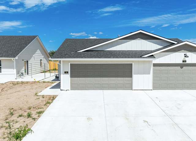 Property at 5007 S Sycamore Ave, Wichita, KS 67217, 3 beds, 2 baths