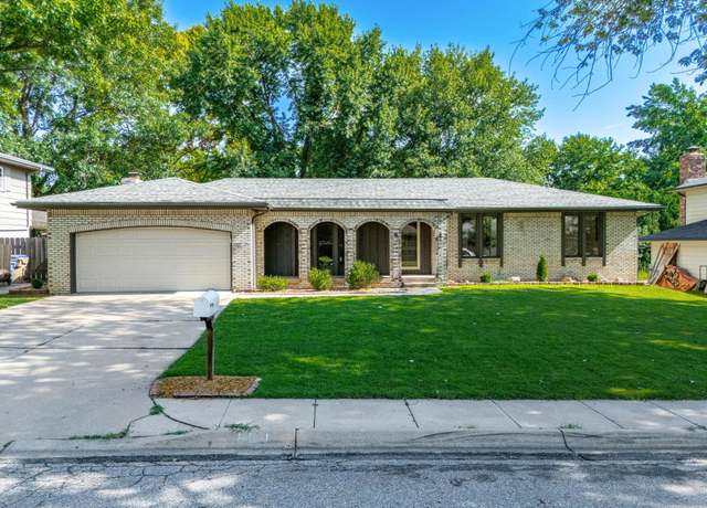 Property at 812 E Morningview St, Derby, KS 67037, 3 beds, 3 baths
