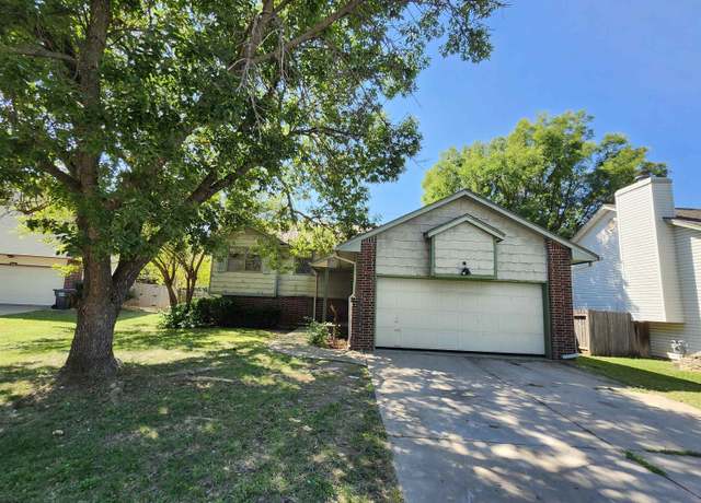 Property at 7519 E Leewood Cir, Wichita, KS 67226, 5 beds, 3 baths