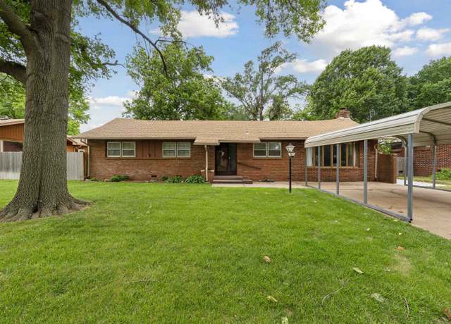 Property at 811 N Maus Ln, Wichita, KS 67212, 3 beds, 2 baths